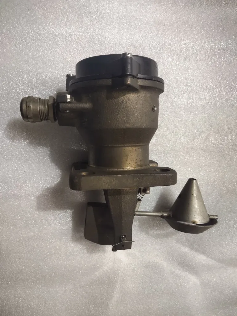 FLOAT LEVEL SWITCH MOBREY 18BAR 210C
